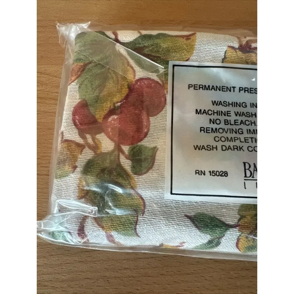 4 Bardwil Linens Vineyard, Permanent Press, Soil, Release, Napkins
